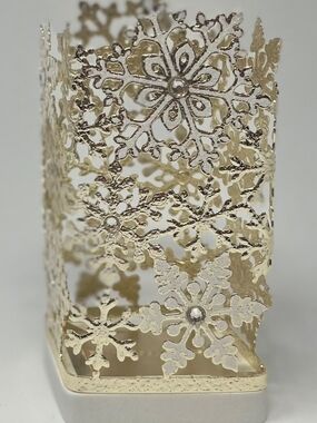 Bath & Body Works Gold Snowflake Decorative Soap Holder Sleeve For Foaming Soap